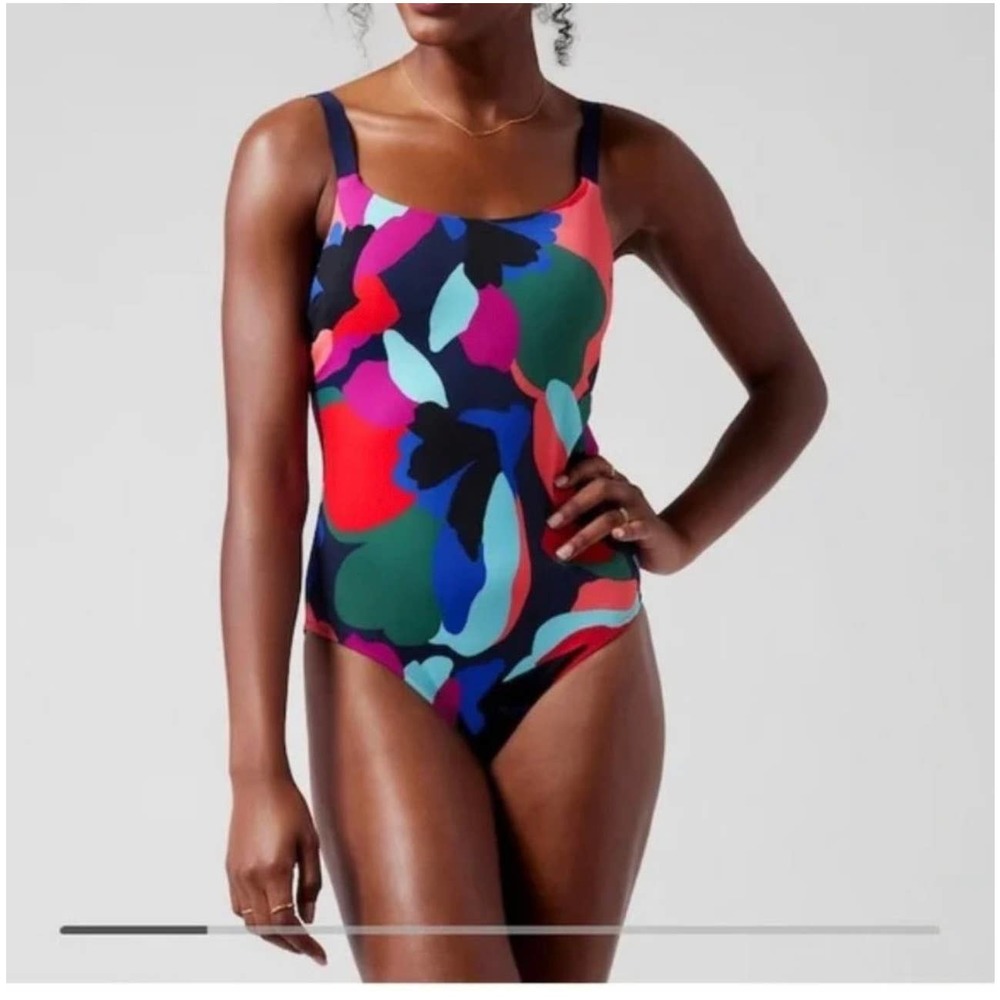 Athleta one-piece  swimsuit bathing suit EUC size S